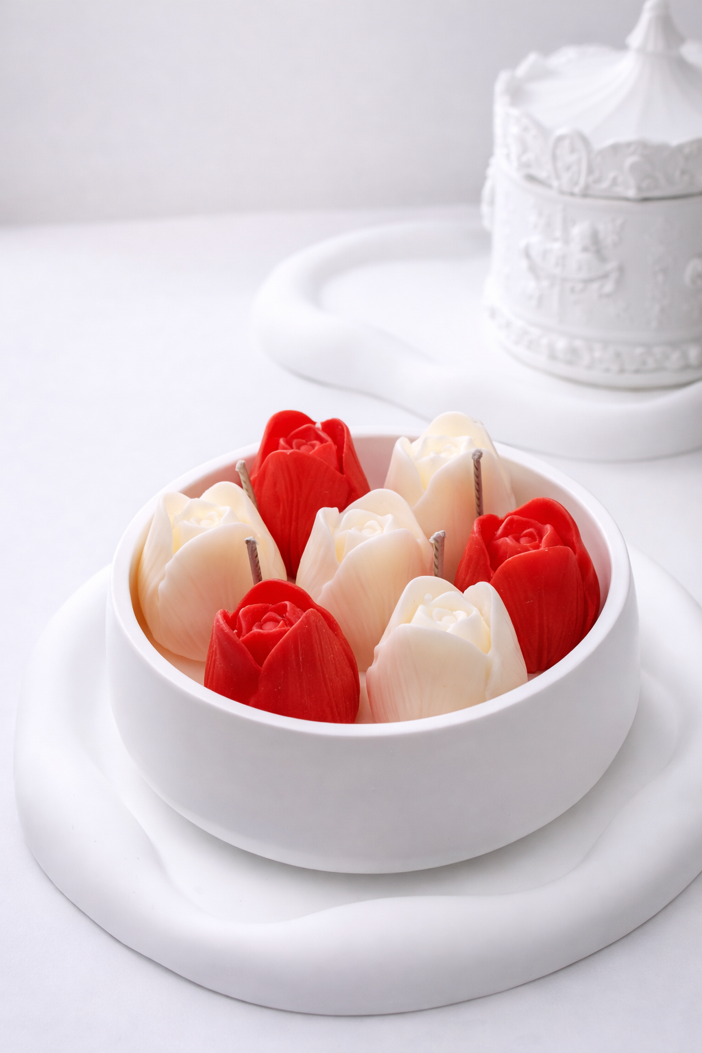 LumenAura™ Tulip Signature Candle Set