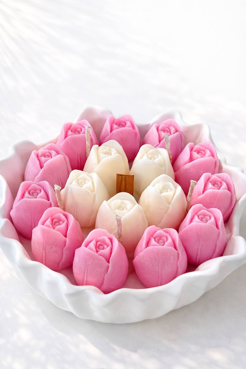 LumenAura™ Tulip Signature Candle Set